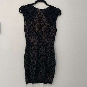 MADRAG Women’s Black Velvet Flower Dress A-Line Size M